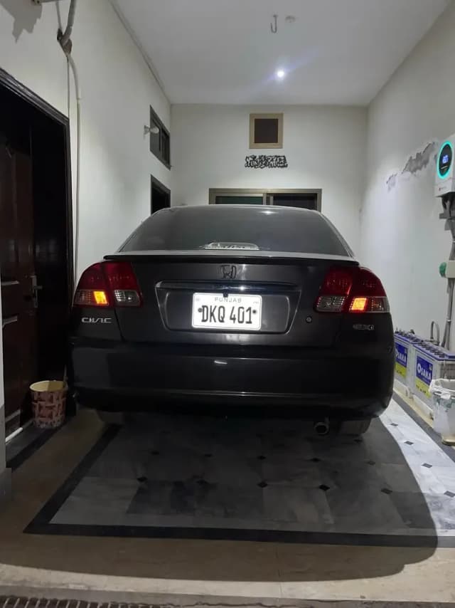 Honda Civic EXi 2005