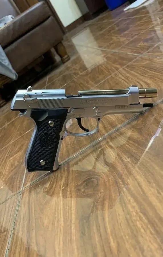 Metal gun