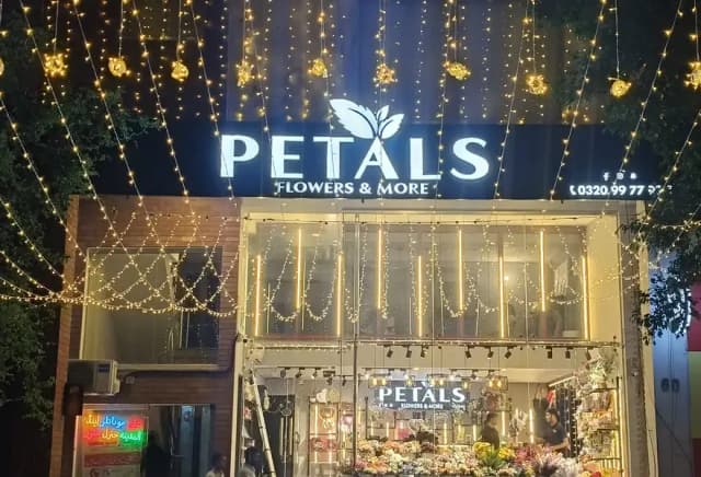 3d sign board Services in Lahore, Outdoor Sign Board Services Near me