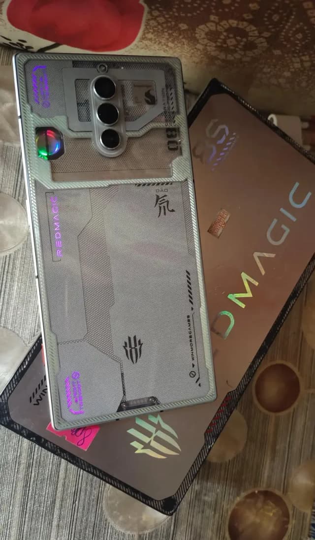 Red magic 8S pro 16 512 PUBG 120 fps Ghost  Edition Box Charger Full