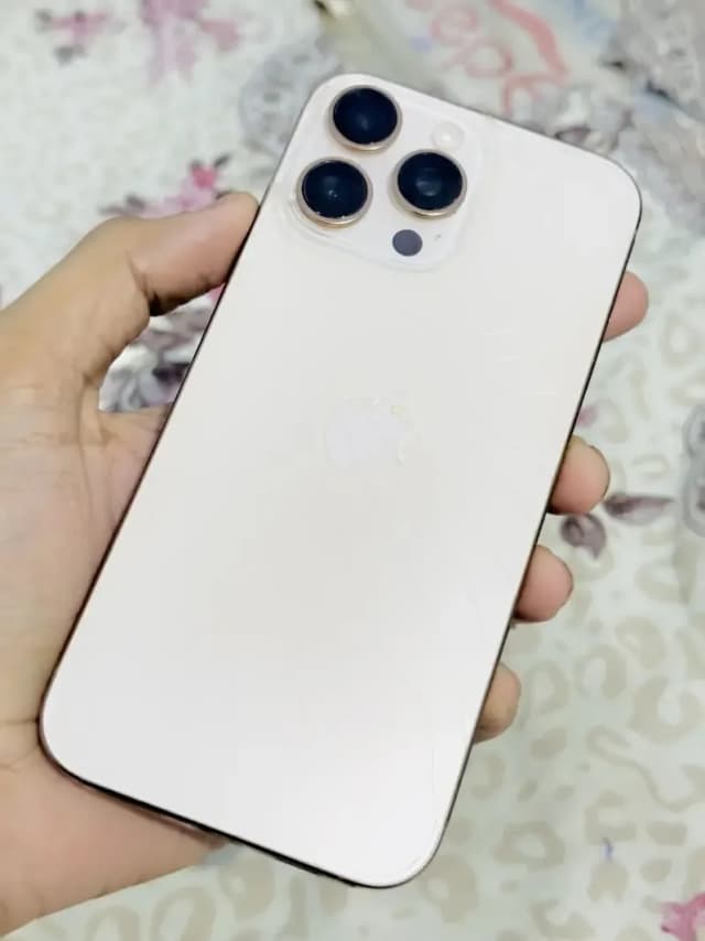 iPhone 16 Pro Max