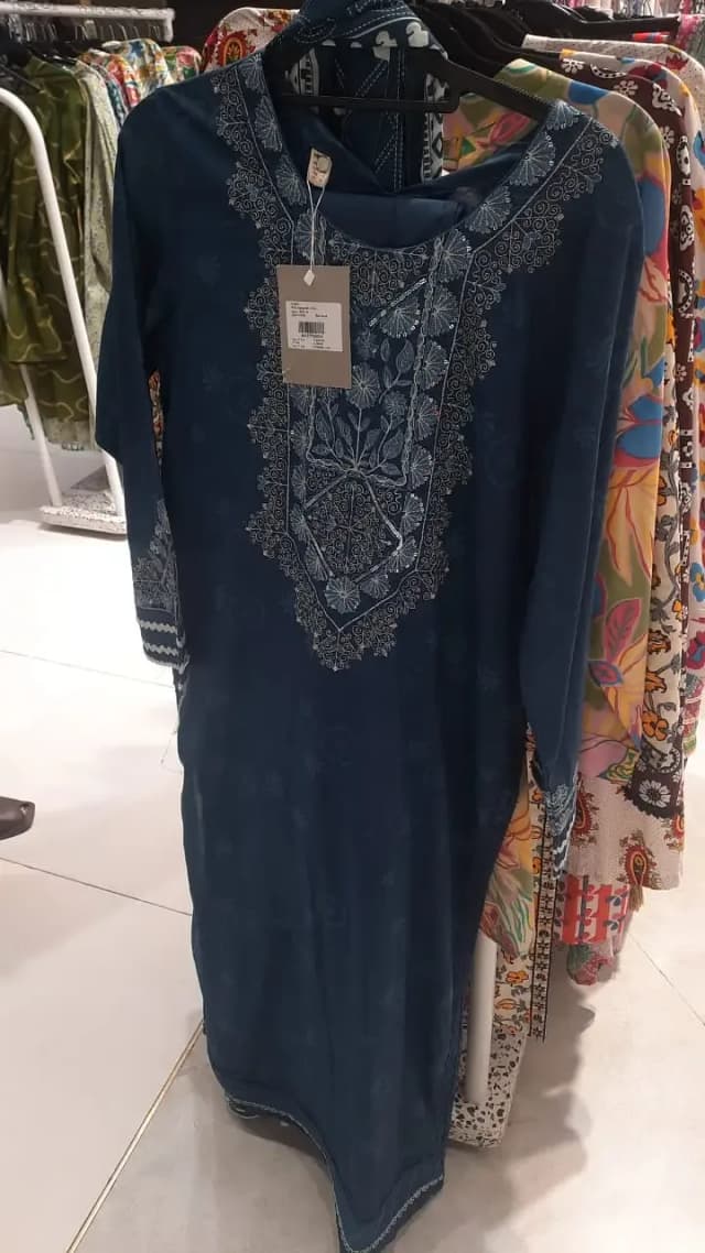 3 Piece - Printed Embroidered Suit (Nishat)