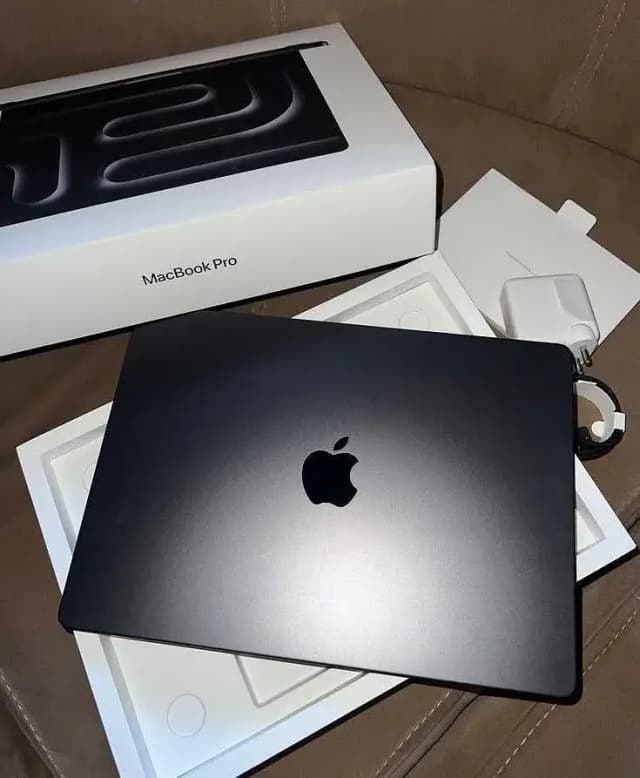 Apple MacBook M4 Pro