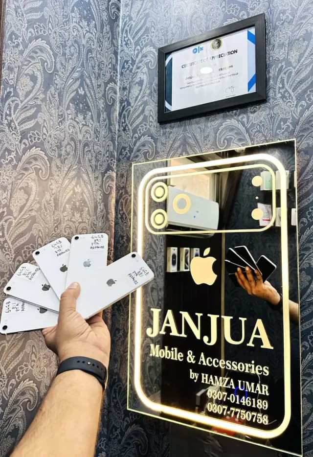 IPhone SE 2020 64GB 128GB PTA APPROVED
