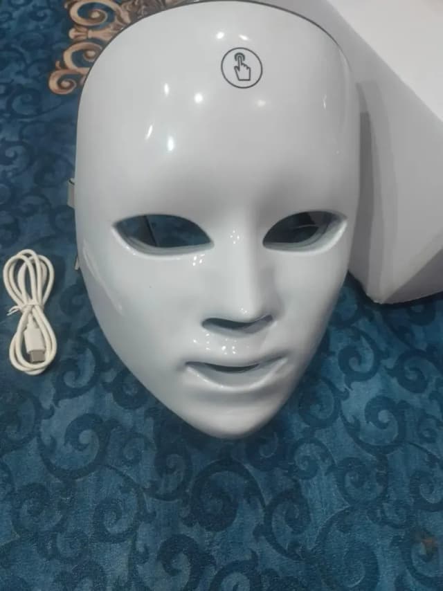 LED face mask machine with 7 colors