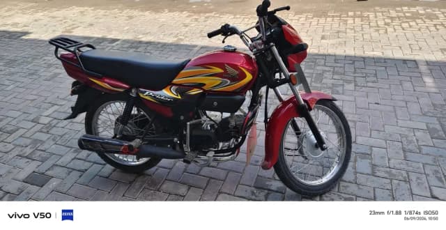 Honda Pridor Red Color