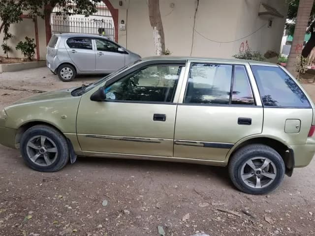 Suzuki Cultus 2001