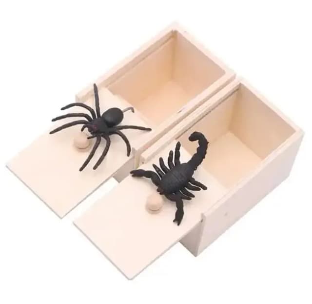 Prank Box Funny Pop Out Wooden Scare Box Toy Hilarious Christmas Halloween April Fool Joke Prank Trick Toy for Kid
