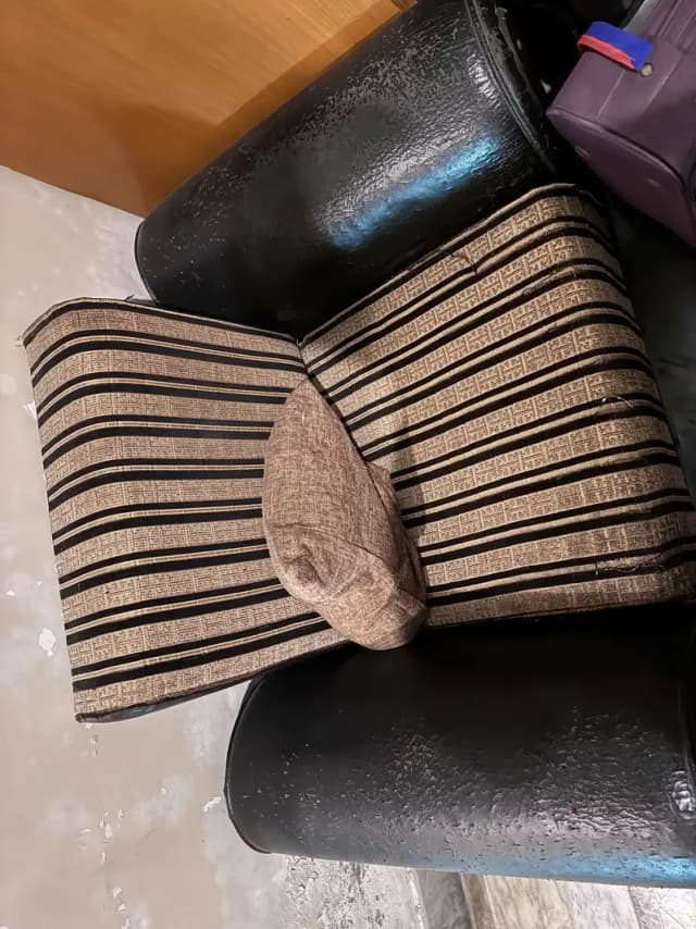sofas set for sale 2 small 1 big. #@ Whatsapp 03006503300