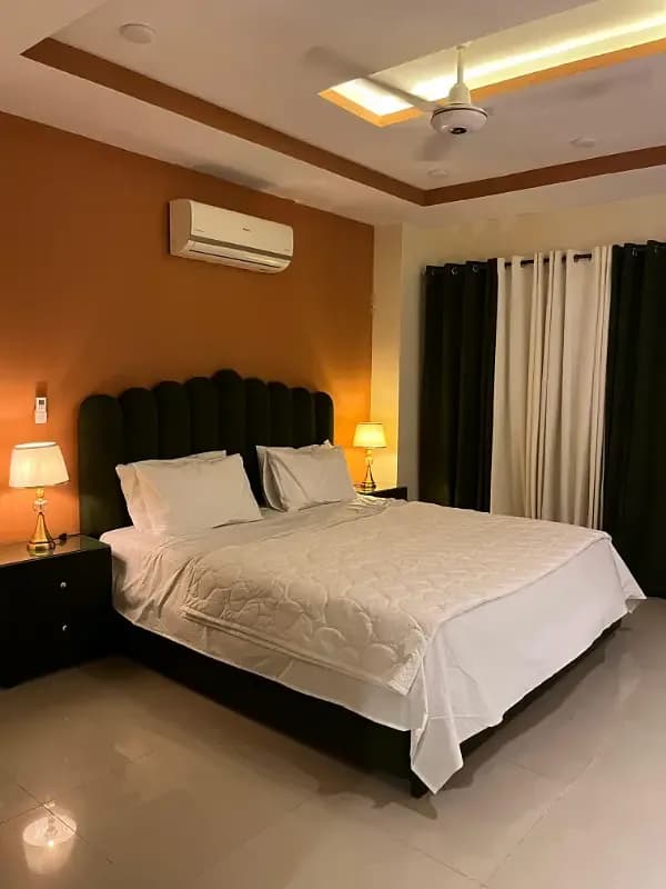 Room In Bahria Town