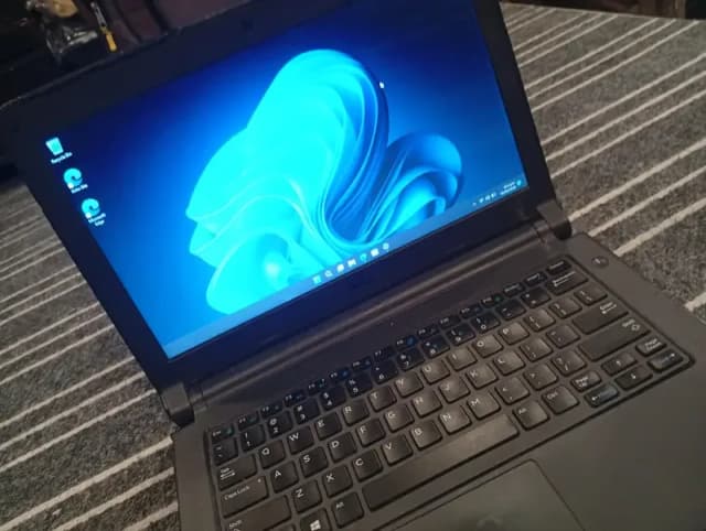 Dell latitude 3340