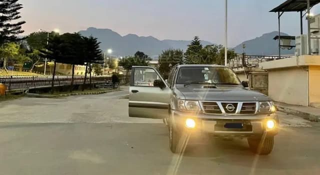 Nissan Patrol/Safari Diesel 4x4 Jeep