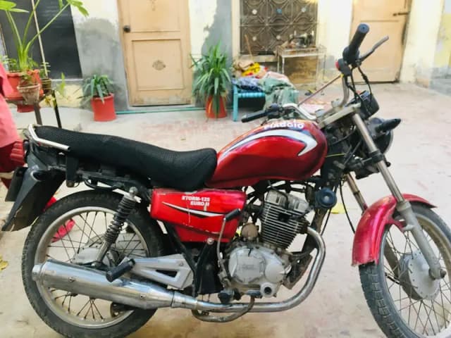 Ravi piaggio ایک عدد ماسٹر پیسbest for riding