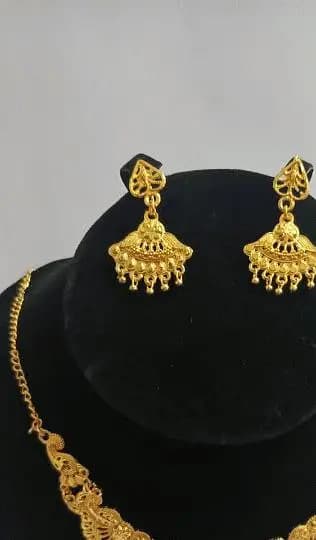 Al Nasar jewelers.