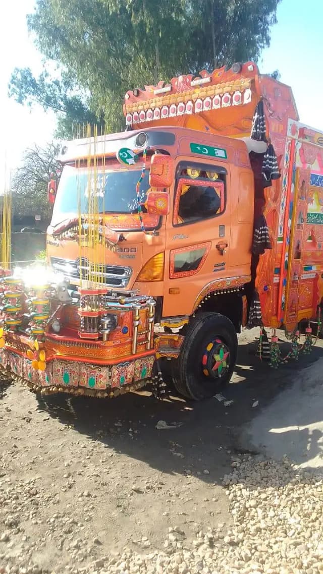 HINO Dumper  turbo intercooler