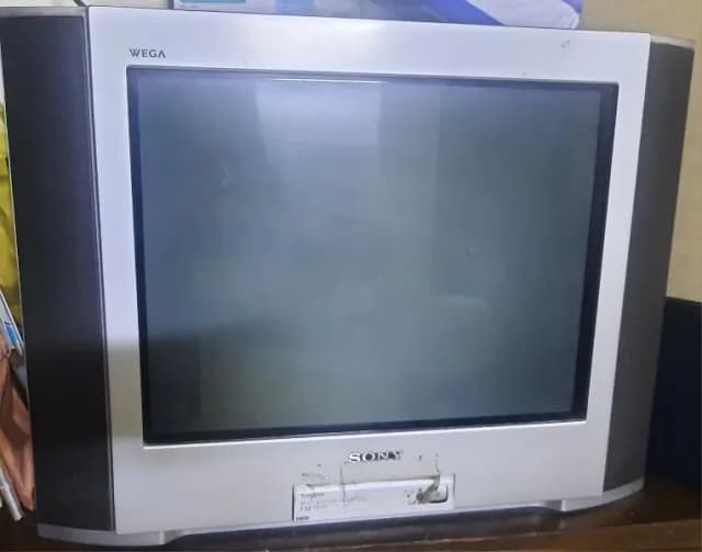 sony trinitron Wega 21 Inch television