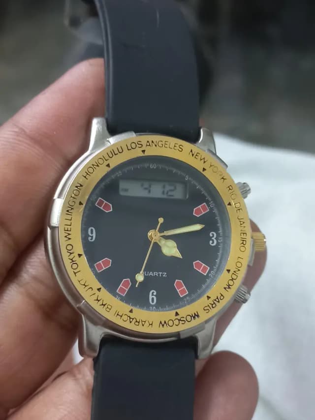 Mens watch dual time watch. read add