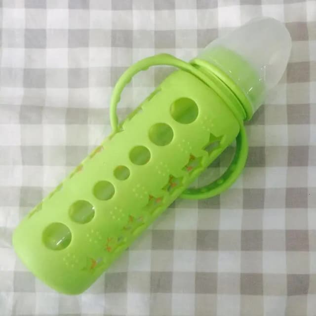 240ml Baby Glass Feeder with Silicone Cover