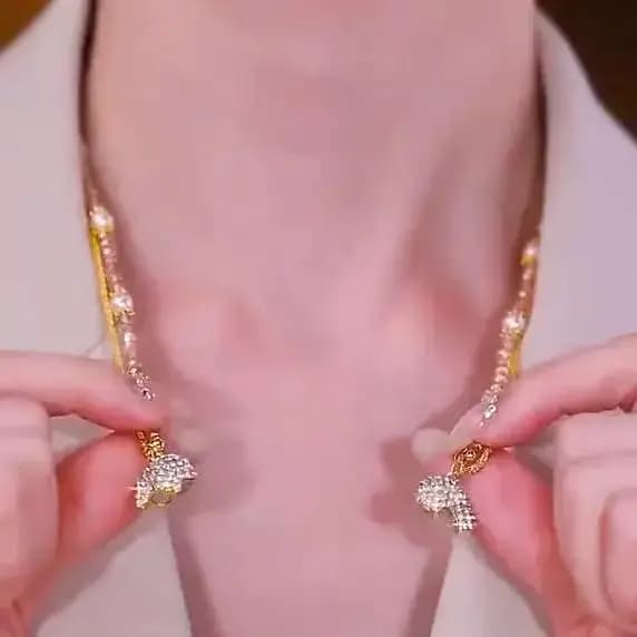Double Layer Magnetic Heart Pendant Pearl Necklace – Elegant Jewelry