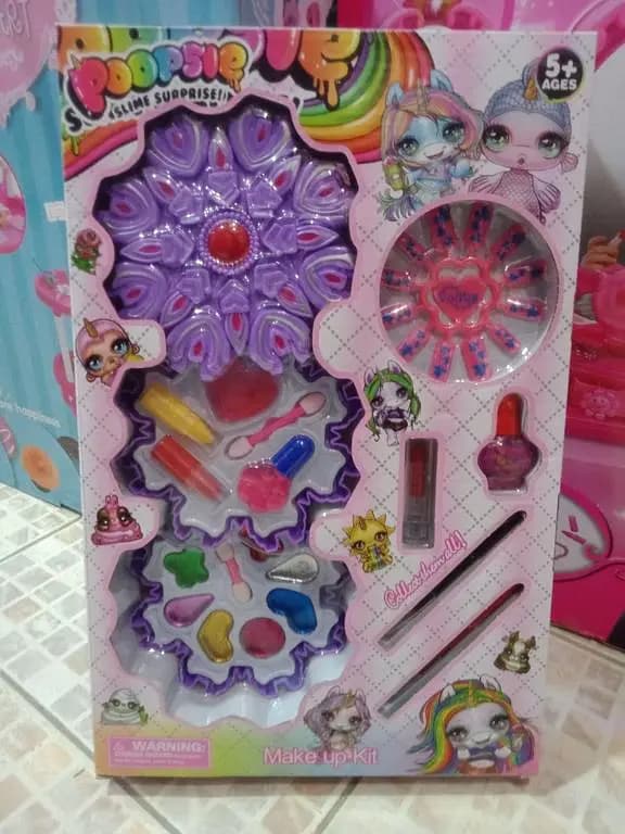 Poopsie Makeup Kit with Accessories for Girls