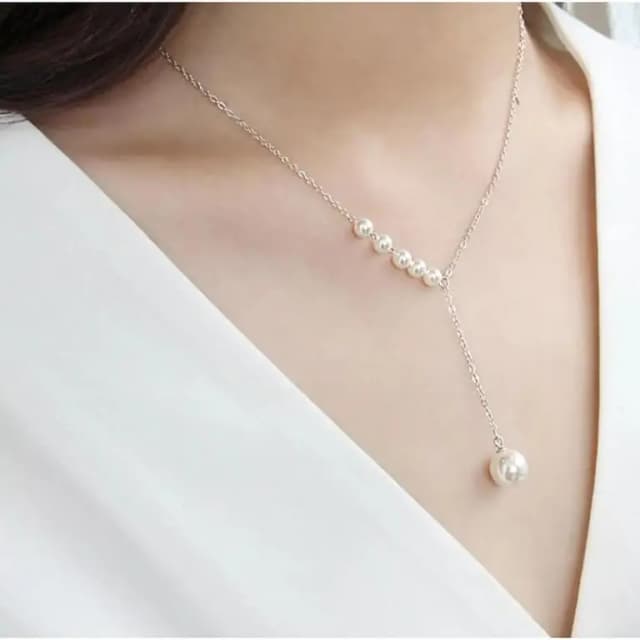 Golden Simple Single Ring Pendant Necklace/Choker for Girls and Women