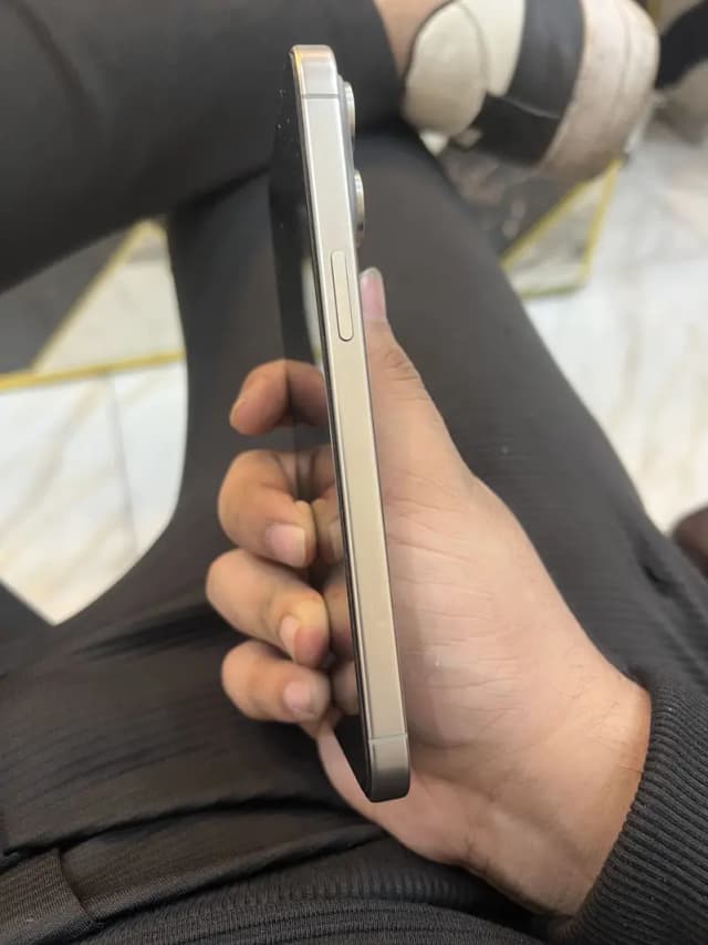Iphone 15 pro max pta 256gb 97% health