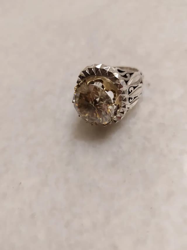 Iran Muznaite Stone Ring