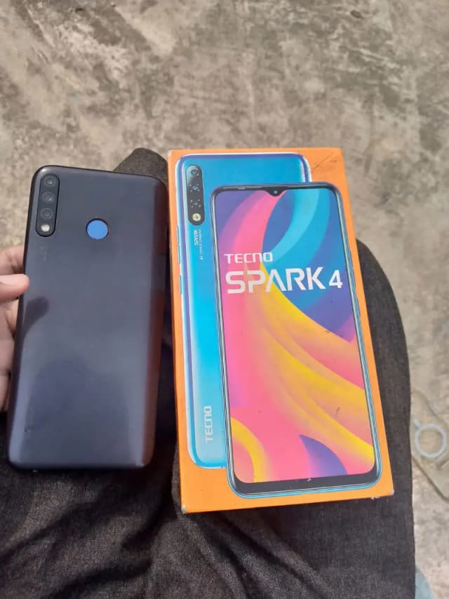 Tecno Spark 4
