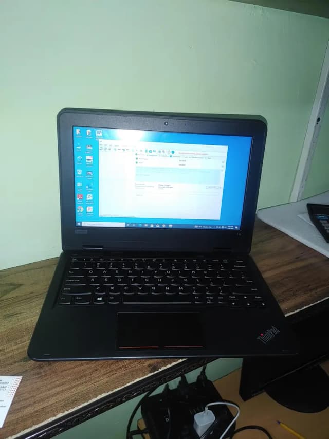lenovo 11 e Celorn 6th generation 4gb 128gb ssd