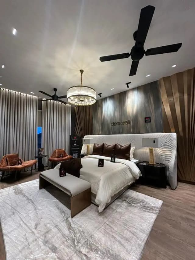 Shah G Hotel Room for rent daily basis and night stay