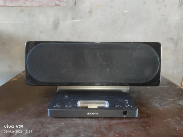 Sony Bluetooth speaker AC DC