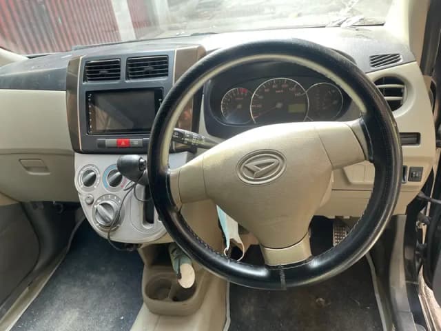 Daihatsu mira