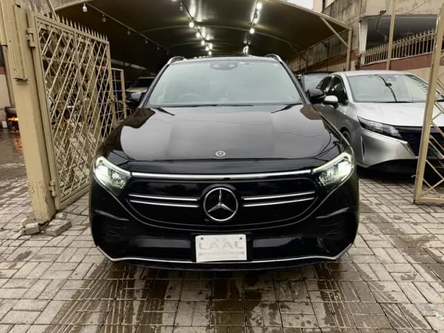 Mercedes EQA