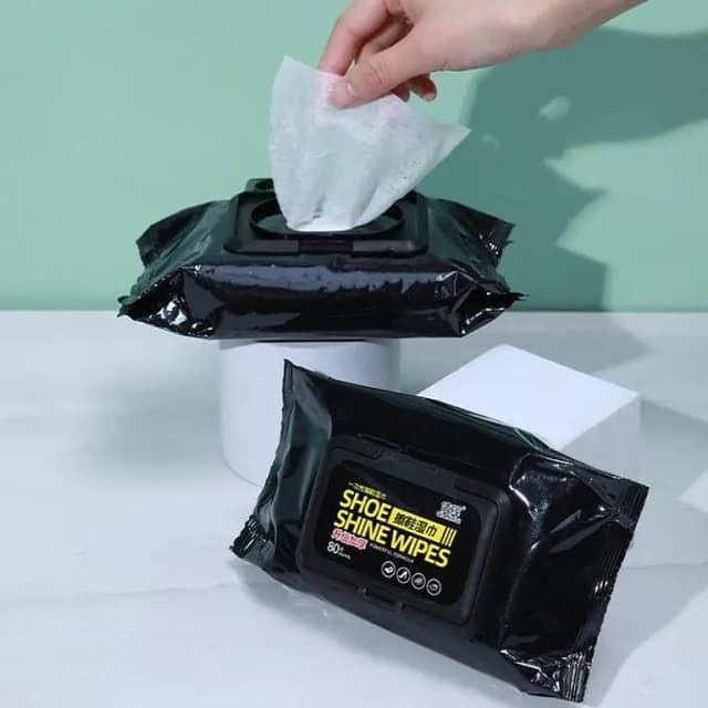 Shoe Shine Wipes Pack Of 80Pcs The paper is soft and does not contain any irritating chemicals that can damage the fabric or skin.