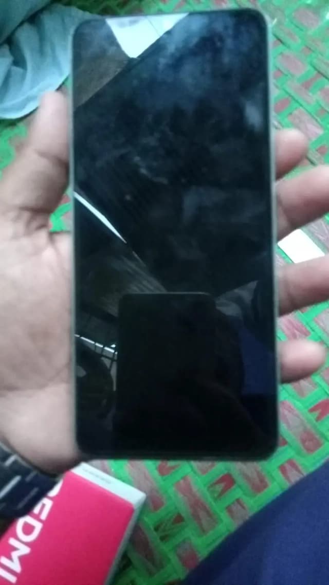 Redmi A5 4 GB RAM 64 GB ROM