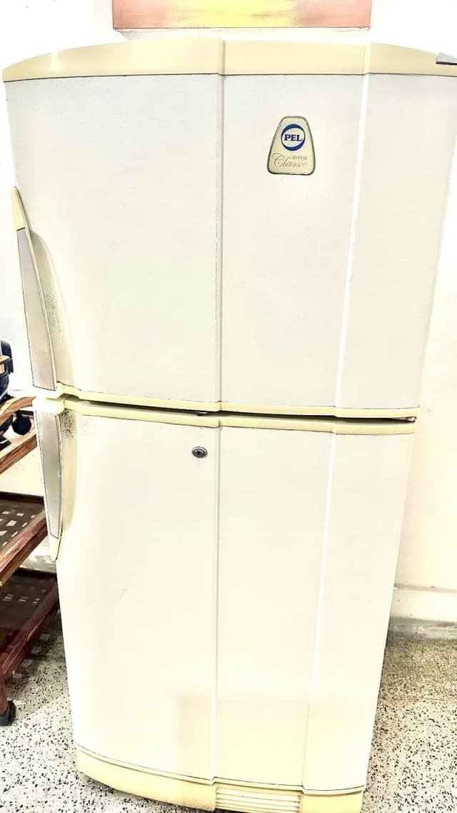 Pel Refrigerator large in an excellent condition for sale