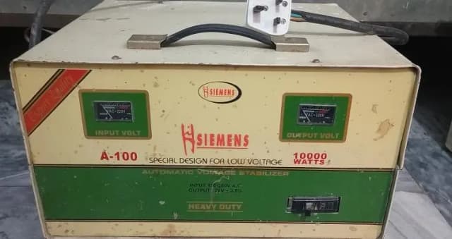 SIEMENS Heavy Duty Voltage Stabilizer.
