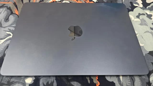 ICLOUD LOCKED MacBook Air (13-inch, M3, 2024 iCLOUD LOCKED