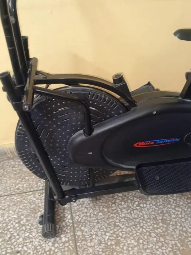 Elliptical treadmill cycle like new 03162791969