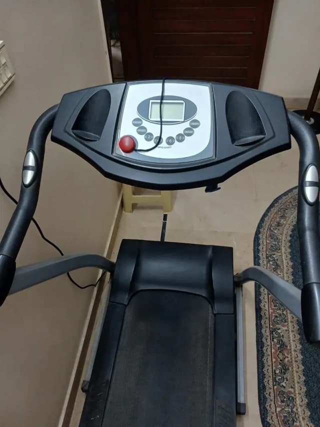 Electric Treadmill/Jogging machine just like new