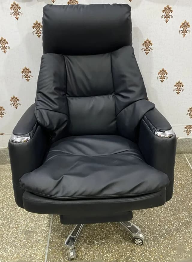 Luxury CEO Office Chair ( Boss Style )