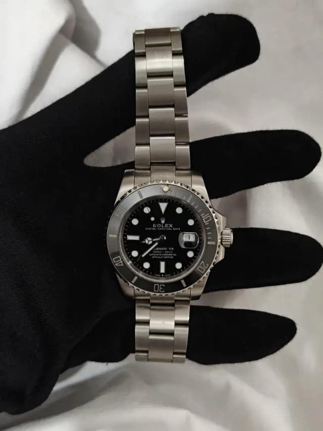 Rolex Submariner Date Automatic – Excellent Condition