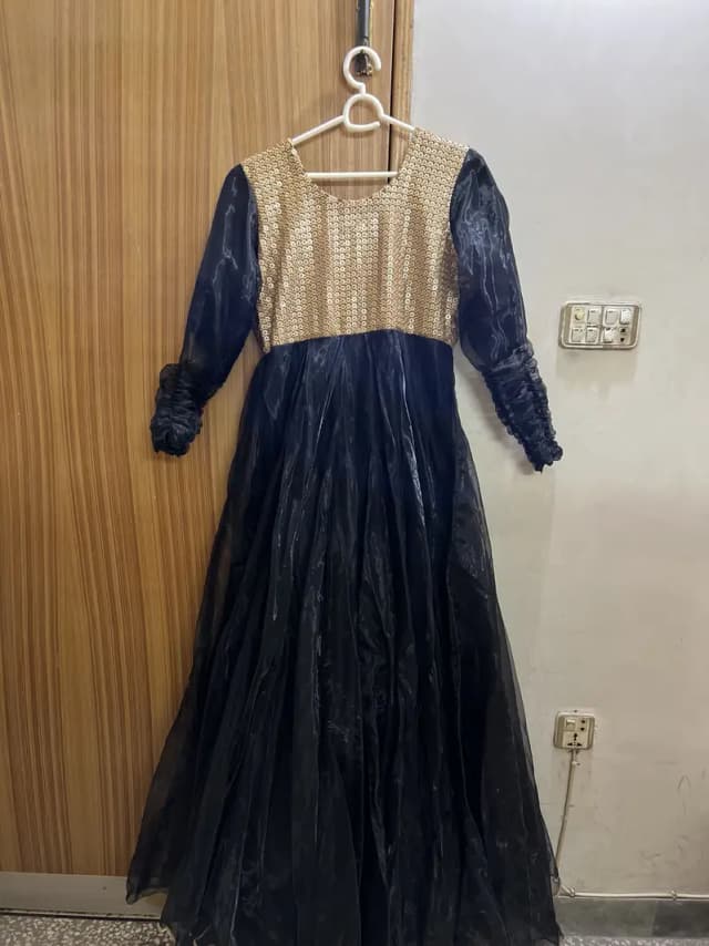 Black maxi with dupatta