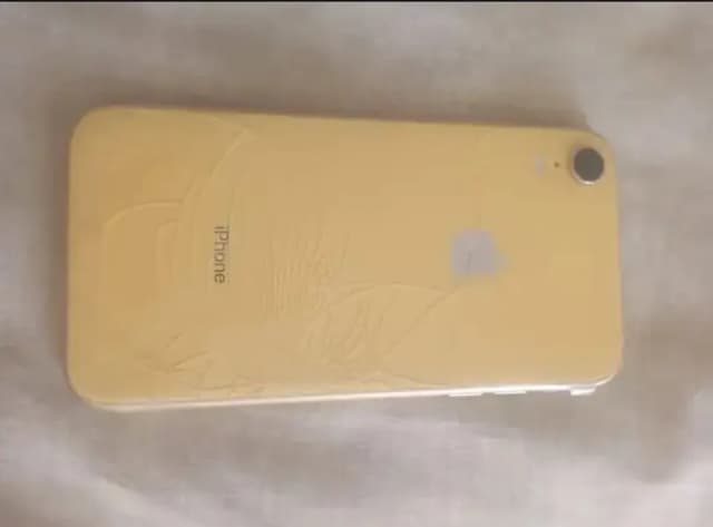 Apple iPhone XR