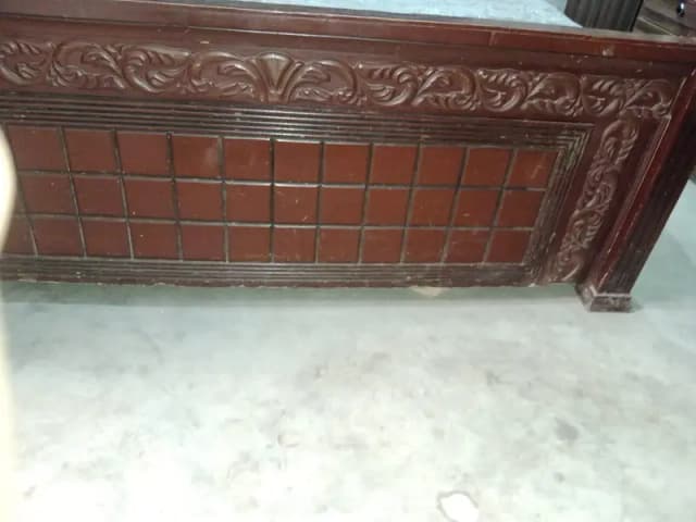 king size wooden heavy bed argent sale