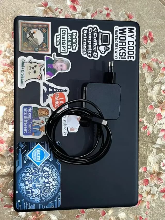 Laptop: Mechrevo R14p AMD RYZEN 5 7430U