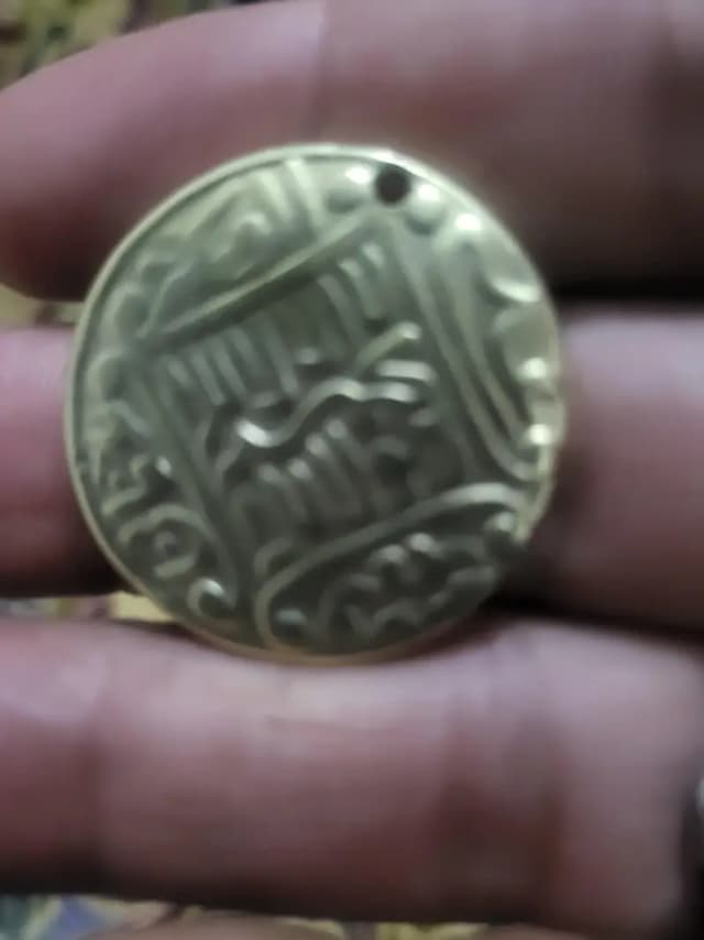 kalma Queen very very old and new condition