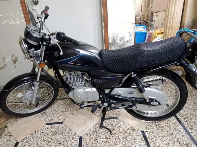 Suzuki GS-150 model 2024