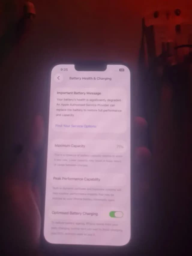 Apple iPhone 13
