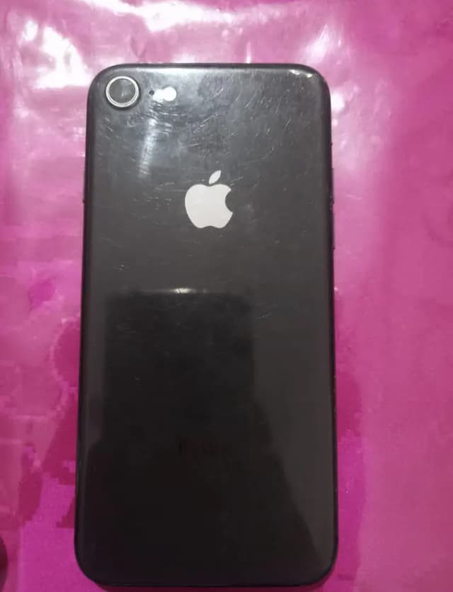 Apple iPhone 8